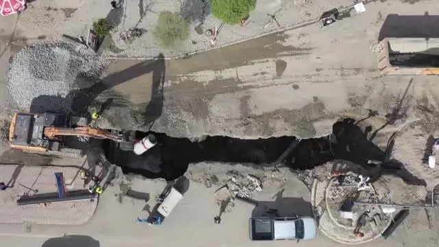 Iğdır'ın kangren olmuş içme suyu ve kanalizasyon sorunları çözülüyor Iğdır'ın kangren olmuş içme suyu ve kanalizasyon sorunları çözülüyor