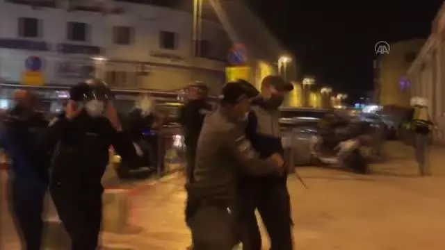 İsrail polisinden Filistinlilere müdahale İsrail polisinden Filistinlilere müdahale
