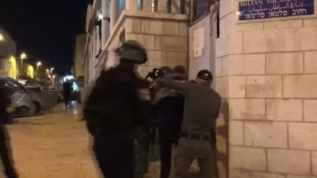 İsrail polisinden Filistinlilere müdahale İsrail polisinden Filistinlilere müdahale