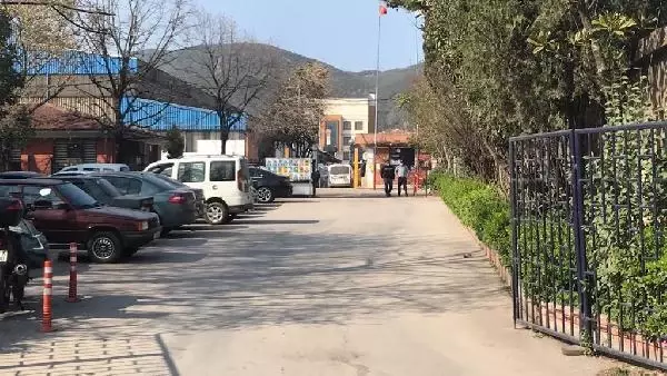 Döküm fabrikasında kazan patladı: 5 yaralı(1) Döküm fabrikasında kazan patladı: 5 yaralı(1)