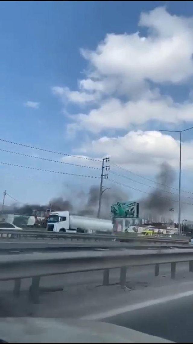 kocaeli de dokum fabrikasinda kazan patladi 8 7 14068906 o