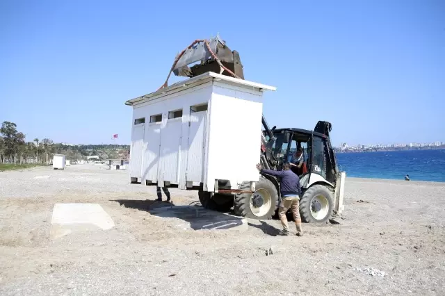 Dünyaca ünlü Konyaaltı Sahili, sezona hazırlanıyor Dünyaca ünlü Konyaaltı Sahili, sezona hazırlanıyor