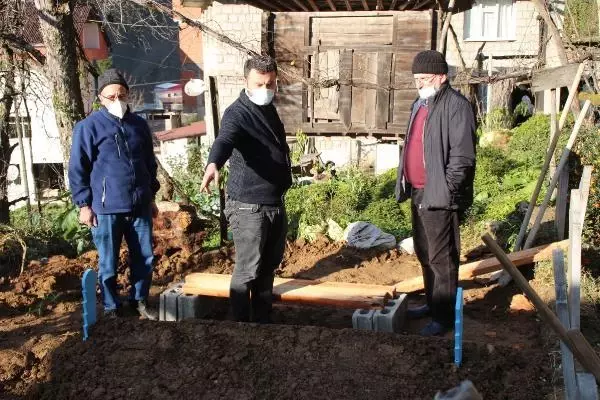 Koronavirüsten 5,5 ayda 8 ferdini kaybeden aile, aşı önceliği istedi Koronavirüsten 5,5 ayda 8 ferdini kaybeden aile, aşı önceliği istedi