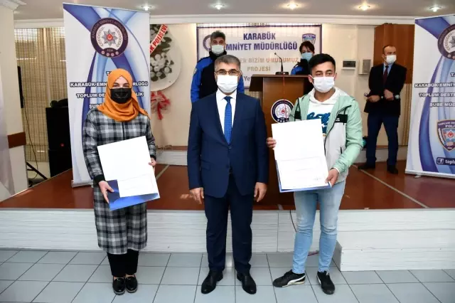 Mantar Yetiştiriciliği Kursu'nu tamamlayan kursiyerlere sertifikaları verildi