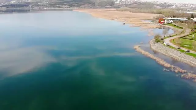 sapanca golu nde su seviyesi yukseldi karaya 2 14068818 o