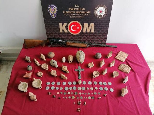 Son dakika haberi! İzmir'de 91 parça 'tarihi eser' ele geçirildi