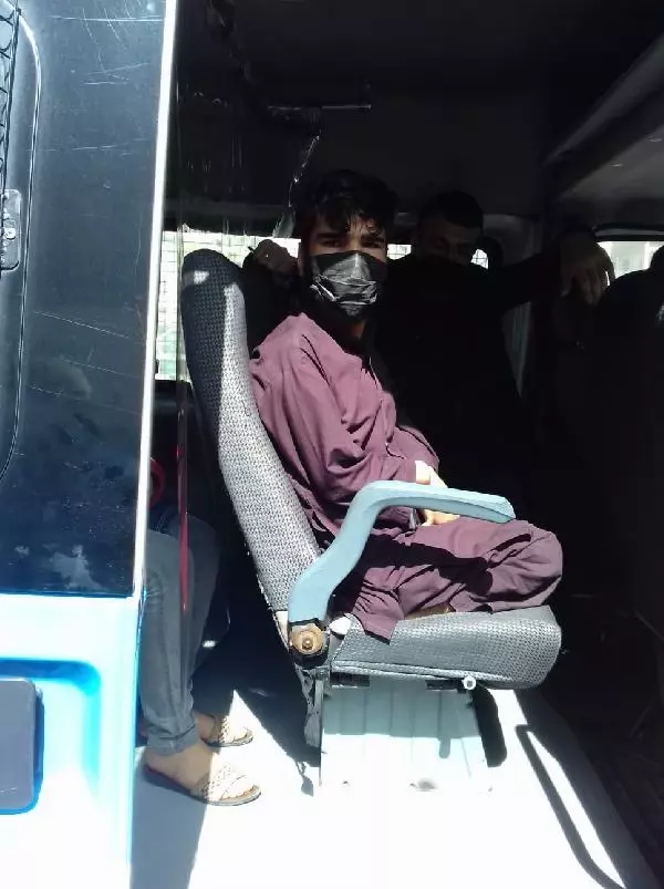 Son dakika haberleri | Tekerlekli sandalyede dilenirken yakalandı Son dakika haberleri | Tekerlekli sandalyede dilenirken yakalandı