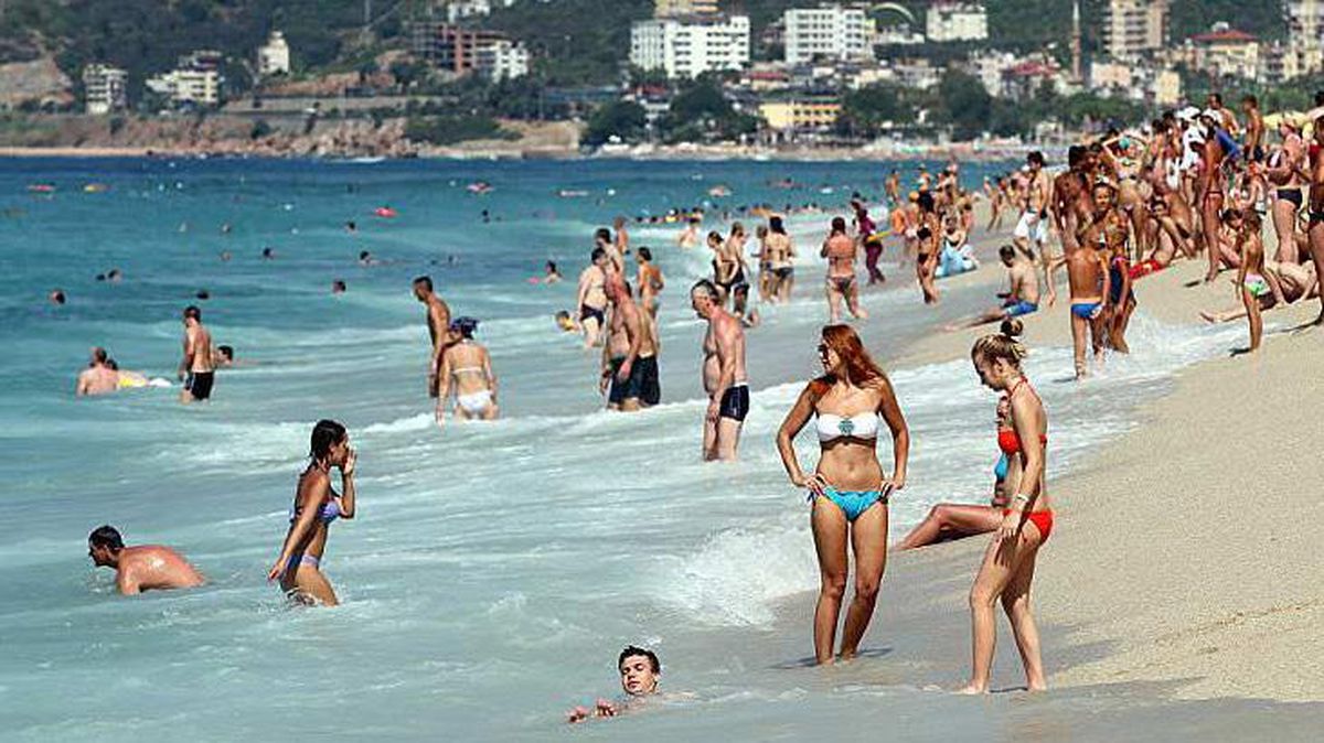 Ukrayna Devlet Başkanı Zelenskiy'den vatandaşlarına 'Türkiye'ye tatile gidin' çağrısı