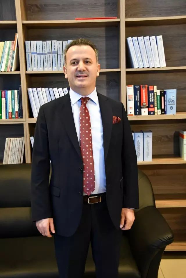 Anadolu Adliyesi'nde hakim ve savcı adaylarından kurgusal duruşma Anadolu Adliyesi'nde hakim ve savcı adaylarından kurgusal duruşma