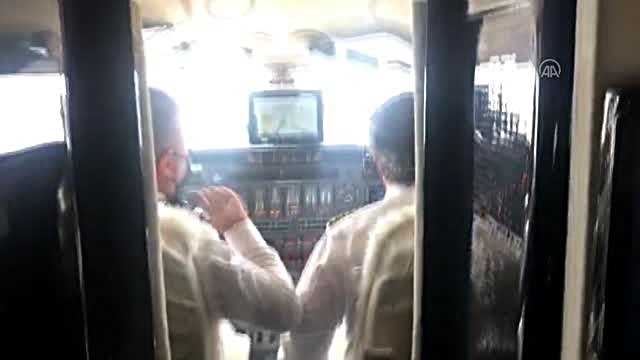 Bakan Pakdemirli'nin uçağı havada arıza yaptı Bakan Pakdemirli'nin uçağı havada arıza yaptı