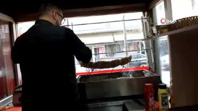 Son Dakika | Balıkesirli işletmeci ihtiyaç sahiplerinin karnını bedava doyuruyor Son Dakika | Balıkesirli işletmeci ihtiyaç sahiplerinin karnını bedava doyuruyor