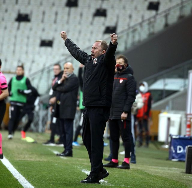 Beşiktaş 14 maç sonra evinde Ankaragücü'nü yenemedi Beşiktaş 14 maç sonra evinde Ankaragücü'nü yenemedi