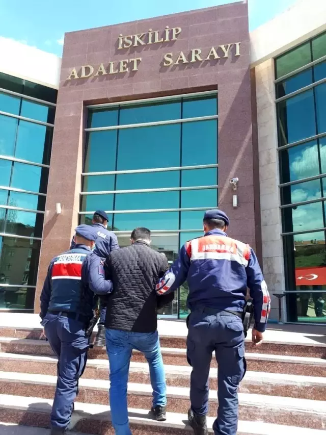 Çorum'da kablo hırsızı yakalandı Çorum'da kablo hırsızı yakalandı
