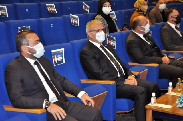 Diyarbakır'da işe alınacak 423 kişi için noter huzurunda kura çekildi Diyarbakır'da işe alınacak 423 kişi için noter huzurunda kura çekildi