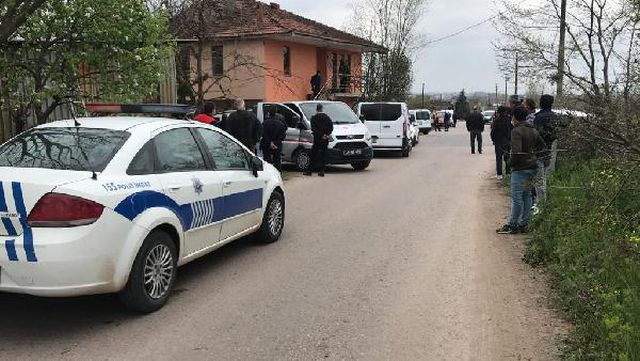 evinde elleri bantla baglanip bicaklanarak 5 14069953 o