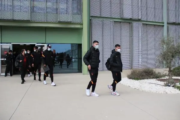 SPOR Galatasaray, Göztepe ile oynayacağı maç için İzmir'de SPOR Galatasaray, Göztepe ile oynayacağı maç için İzmir'de