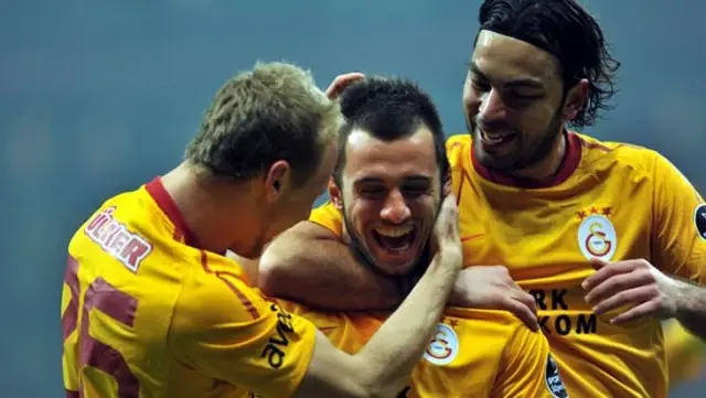 Galatasaray paylaşımı yapan Emre Çolak'ın Karagümrük'le yolları ayrıldı Galatasaray paylaşımı yapan Emre Çolak'ın Karagümrük'le yolları ayrıldı