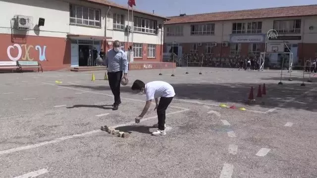 GAZİANTEP - Dezavantajlı mahallenin 'koleji andıran' okulu dikkati çekiyor GAZİANTEP - Dezavantajlı mahallenin 'koleji andıran' okulu dikkati çekiyor