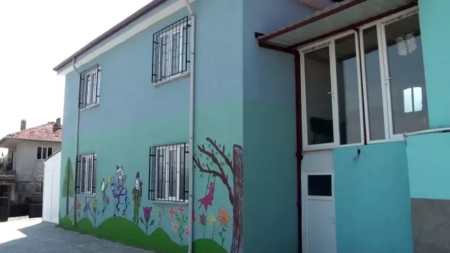 Son dakika haberi! Hayırsever çocukluk hayalini gerçekleştirdi, minikler yeni okullarına kavuştu Son dakika haberi! Hayırsever çocukluk hayalini gerçekleştirdi, minikler yeni okullarına kavuştu