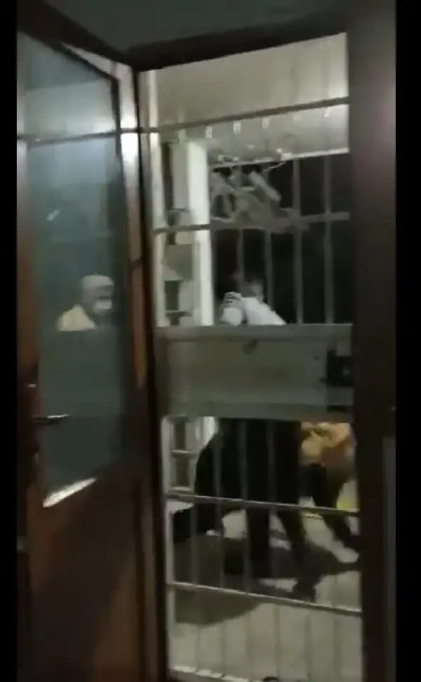 'Her şeyi göze alıyorum' diyerek yerde tekmelediği İran uyruklu mimar kadını dakikalarca darbetti (2)- Yeniden 'Her şeyi göze alıyorum' diyerek yerde tekmelediği İran uyruklu mimar kadını dakikalarca darbetti (2)- Yeniden