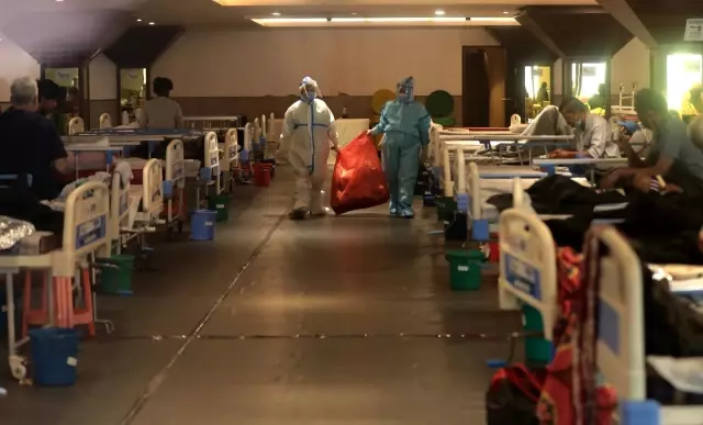 Son dakika! - Hindistan'da hastaneler alarm veriyor: Bir yatakta 2 hasta yatıyor