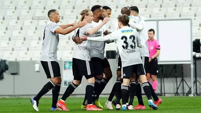 Kartal was wounded on the way to the championship!  Beşiktaş drew 2-2 against Ankaragücü on the field