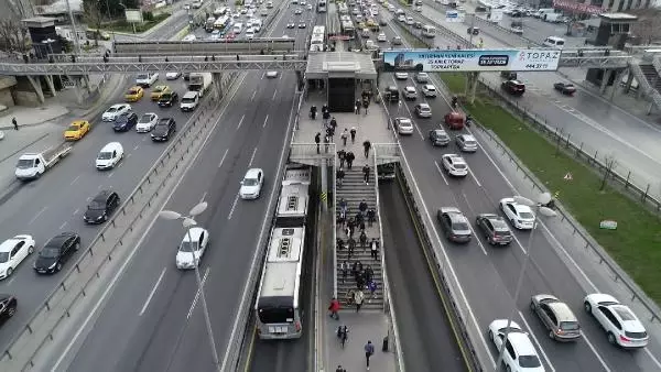 KISITLAMA ÖNCESİ TRAFİK YOĞUNLUĞU HAVADAN GÖRÜNTÜLENDİ KISITLAMA ÖNCESİ TRAFİK YOĞUNLUĞU HAVADAN GÖRÜNTÜLENDİ