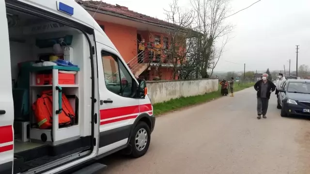 Eve gelen evlat, elleri bantlanmış babasını kanlar içerisinde buldu Eve gelen evlat, elleri bantlanmış babasını kanlar içerisinde buldu