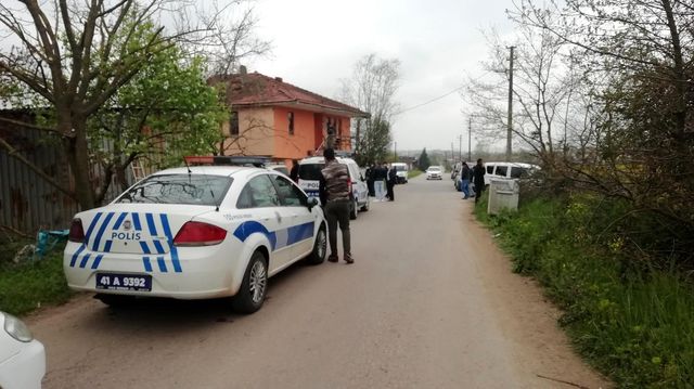 kocaeli deki korkunc cinayette kanli ayak izl 3 14070055 o