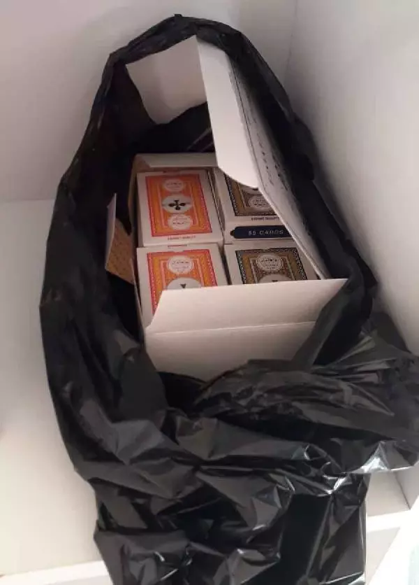 Koronavirüse rağmen ofiste kumara 25 bin lira ceza Koronavirüse rağmen ofiste kumara 25 bin lira ceza