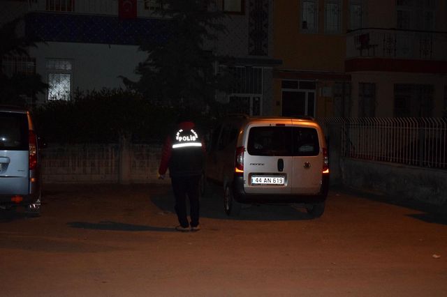 Malatya'da silahlı saldırı: 1 yaralı Malatya'da silahlı saldırı: 1 yaralı