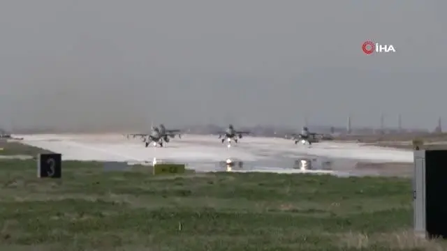 Son dakika haberi! MSB: '3 PKK'lı terörist icra edilen hava harekatıyla etkisiz hale getirildi' Son dakika haberi! MSB: '3 PKK'lı terörist icra edilen hava harekatıyla etkisiz hale getirildi'