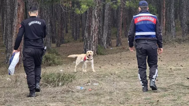 Nail dede 3 gündür dağ taş her yerde aranıyor Nail dede 3 gündür dağ taş her yerde aranıyor