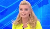 Onu hiç böyle görmediniz! Ekran fenomeni Müge Anlı, şarkı performansıyla herkesi büyüledi Onu hiç böyle görmediniz! Ekran fenomeni Müge Anlı, şarkı performansıyla herkesi büyüledi