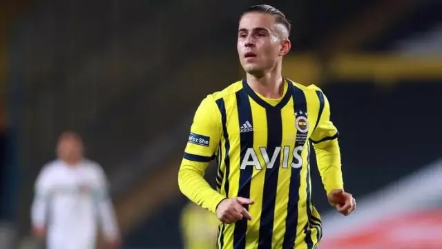 Pelkas'tan taraftarlara umut dolu mesaj: Daha 7 maça çıkacağız ve aramızda 4 puan var! Pelkas'tan taraftarlara umut dolu mesaj: Daha 7 maça çıkacağız ve aramızda 4 puan var!