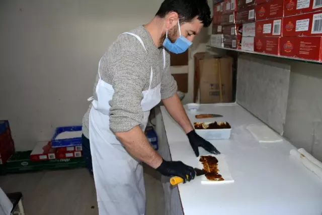 Ramazan'a özel 'hurmalı lokum' Ramazan'a özel 'hurmalı lokum'