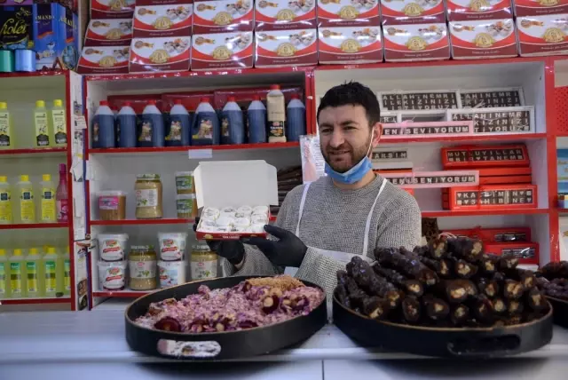 Ramazan'a özel 'hurmalı lokum' Ramazan'a özel 'hurmalı lokum'
