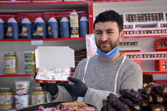 Ramazan'a özel 'hurmalı lokum' Ramazan'a özel 'hurmalı lokum'