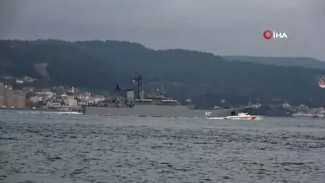 Rusya gemilerini Karadeniz'e çekiyor...İki savaş gemisi Çanakkale'den geçti Rusya gemilerini Karadeniz'e çekiyor...İki savaş gemisi Çanakkale'den geçti