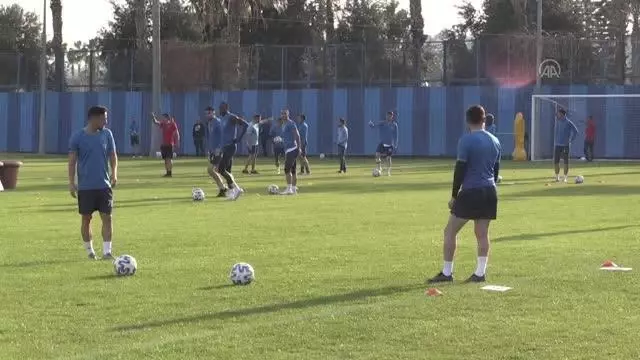 Samet Aybaba ile çıkışa geçen Adana Demirspor'da hedef 4'te 4 yapıp Süper Lig'e yükselmek