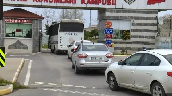 SEDAT PEKER SUÇ ÖRGÜTÜNE OPERASYON; 49 ŞÜPHELİ SAĞLIK KONTOLÜNDEN GEÇİRİLDİ