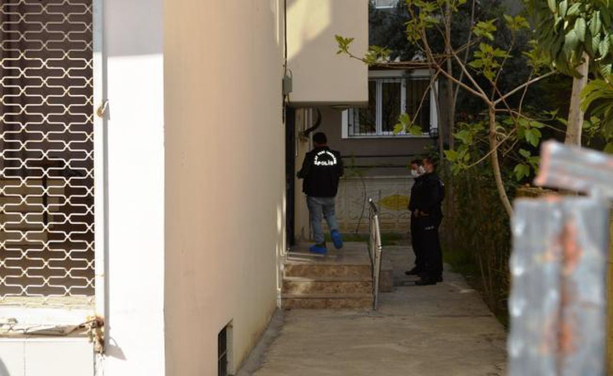 Otizmli çocuk, soluk borusuna kaçan çilek yüzünden hayatını kaybetti