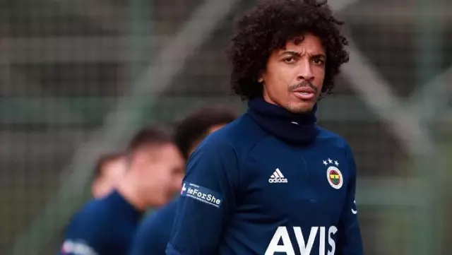 Luiz Gustavo, lover of the fan who lost his jersey in recent weeks, says goodbye to Fenerbahçe