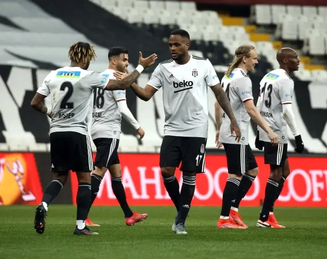 Süper Lig: Beşiktaş: 2 - MKE Ankaragücü: 2 (Maç sonucu) Süper Lig: Beşiktaş: 2 - MKE Ankaragücü: 2 (Maç sonucu)