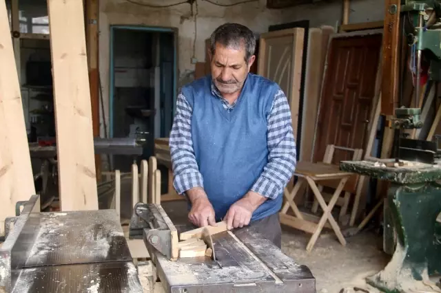 Usta ellerde üretilen 'yayıklar' Türkiye'nin dört bir yanından talep görüyor Usta ellerde üretilen 'yayıklar' Türkiye'nin dört bir yanından talep görüyor