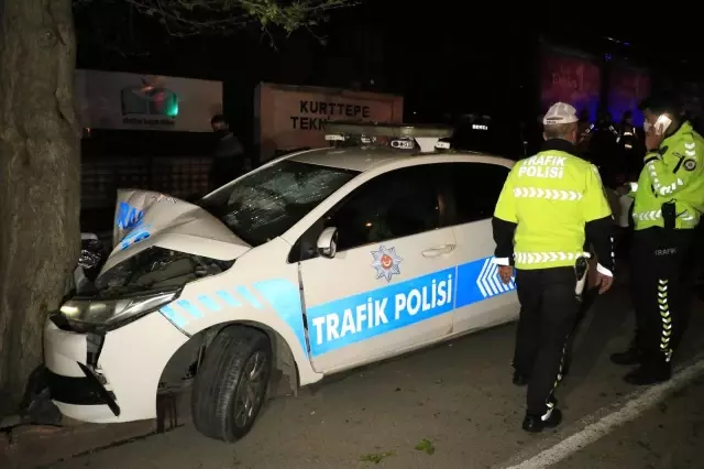 Uygulamadan kaçan otomobili kovalayan polis aracı kaza yaptı: 2 yaralı Uygulamadan kaçan otomobili kovalayan polis aracı kaza yaptı: 2 yaralı