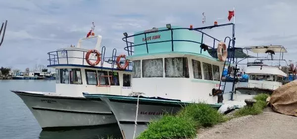 Yasak başladı, Karadeniz'de balıkçılar ağ ve teknelerini bakıma aldı Yasak başladı, Karadeniz'de balıkçılar ağ ve teknelerini bakıma aldı