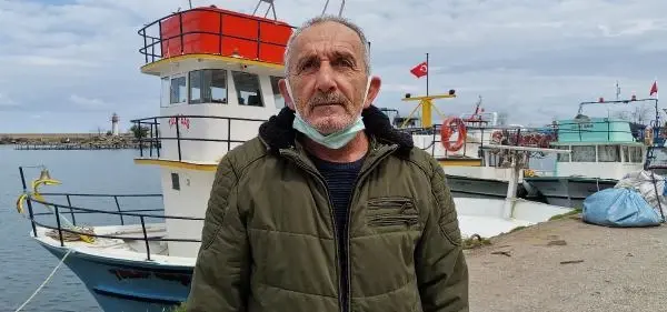 Yasak başladı, Karadeniz'de balıkçılar ağ ve teknelerini bakıma aldı Yasak başladı, Karadeniz'de balıkçılar ağ ve teknelerini bakıma aldı