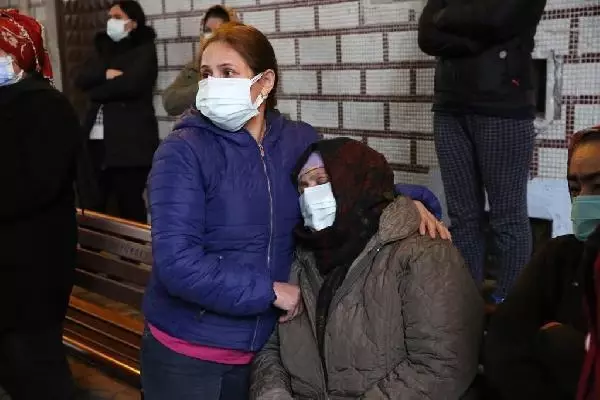 İBB'den acı haber! 21 haftalık hamile çalışan koronavirüse yenik düştü İBB'den acı haber! 21 haftalık hamile çalışan koronavirüse yenik düştü