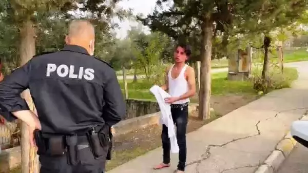 ADIYAMAN'DA İKİ AİLE ARASINDA KAVGA 6 GÖZALTI ADIYAMAN'DA İKİ AİLE ARASINDA KAVGA 6 GÖZALTI